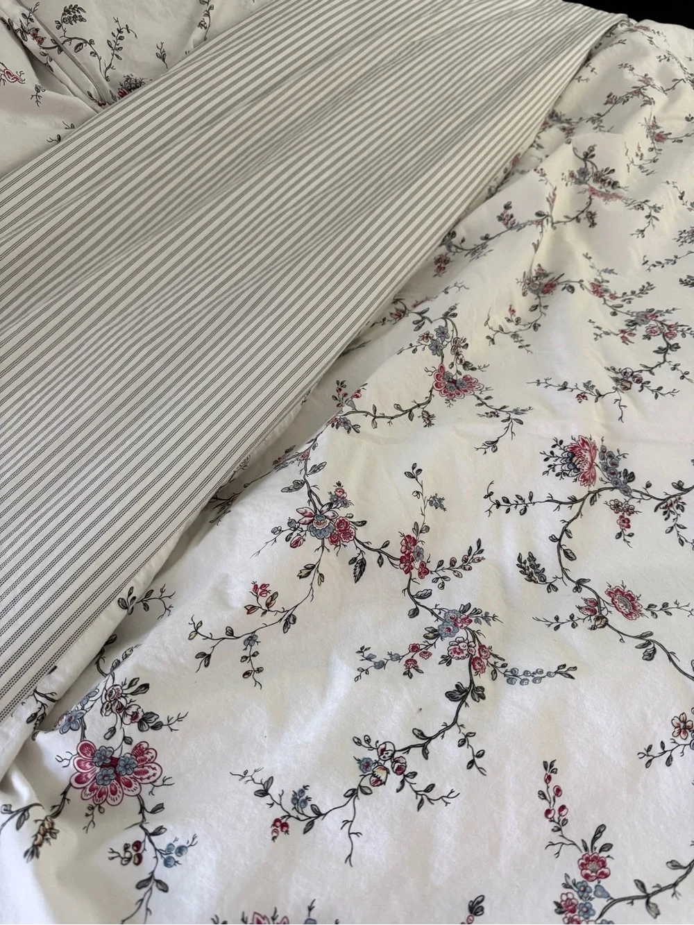 IKEA Stenort Queen Size Floral Duvet Cover